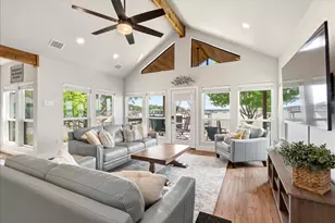 313 Lake Front Dr, Mabank, TX 75156 - Photo 9