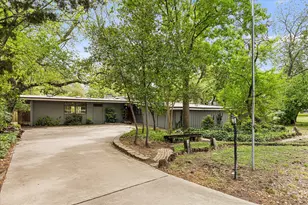 2822 S Glenbrook Dr, Garland, TX 75041 - Photo 1