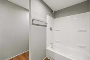 2822 S Glenbrook Dr, Garland, TX 75041 - Photo 19