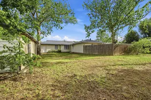 604 E 5th St, Weatherford, TX 76086 - Photo 19