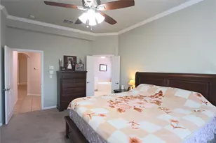 209 Park Meadows Dr, Euless, TX 76039 - Photo 13