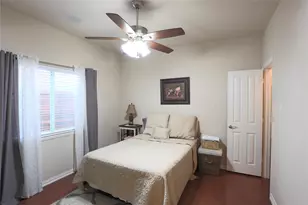 209 Park Meadows Dr, Euless, TX 76039 - Photo 11