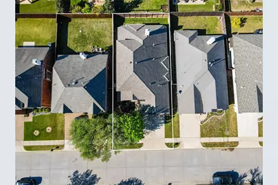 209 Park Meadows Drive, Euless, TX 76039 - Photo 3