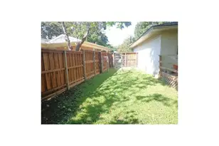 10454 Lanshire Dr, Dallas, TX 75238 - Photo 17