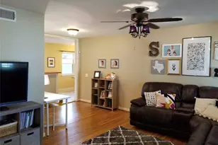 10454 Lanshire Dr, Dallas, TX 75238 - Photo 11