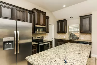 826 Graham Drive, Burleson, TX 76028 - Photo 7