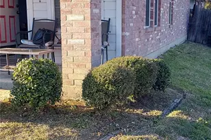 210 Cliff Height Cir, Dallas, TX 75241 - Photo 3