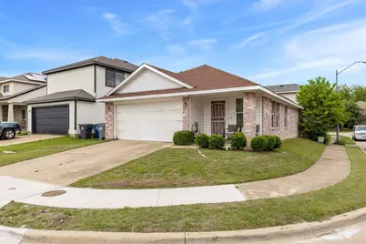 210 Cliff Heights Circle, Dallas, TX 75241 - Photo 1