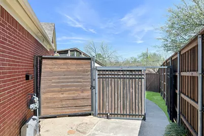 719 Cabernet Court #B, Grapevine, TX 76051 - Photo 17