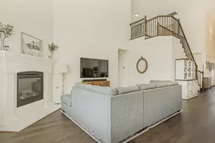 358 Gleneagles Dr, Garland, TX 75040 - Photo 7