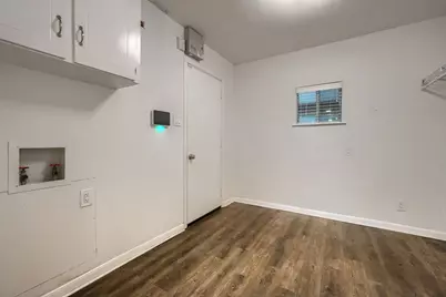 909 Columbus Court, Bedford, TX 76022 - Photo 13