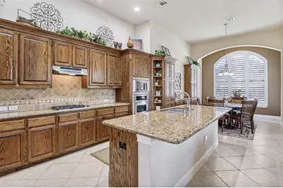 2537 Louis Lane, Lewisville, TX 75056 - Photo 11