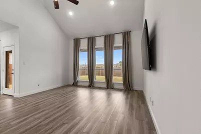 606 Creekview Lane, Lavon, TX 75166 - Photo 5