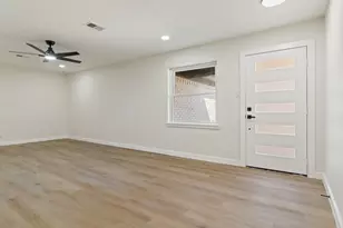 729 Finland St, Grand Prairie, TX 75050 - Photo 5