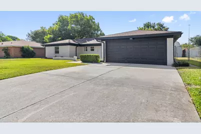 729 Finland Street, Grand Prairie, TX 75050 - Photo 3