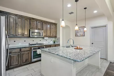 9257 Water Oak Drive, Arlington, TX 76002 - Photo 13