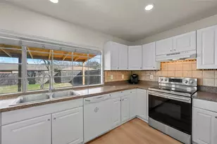 5117 Shannon Dr, The Colony, TX 75056 - Photo 7