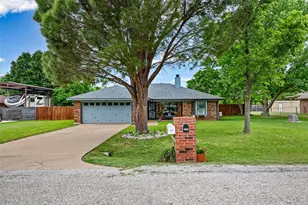 1202 Spanish Flower Dr, Granbury, TX 76048 - Photo 5