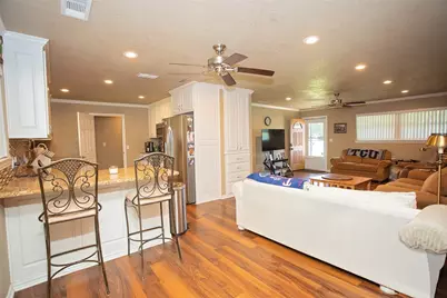 1405 Thompson Drive, Graham, TX 76450 - Photo 5