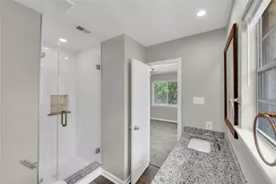 12 Somerset Terrace, Bedford, TX 76022 - Photo 23