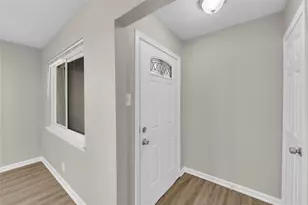 12 Somerset Terrace, Bedford, TX 76022 - Photo 3