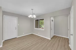 12 Somerset Terrace, Bedford, TX 76022 - Photo 5