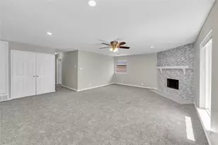 12 Somerset Terrace, Bedford, TX 76022 - Photo 11