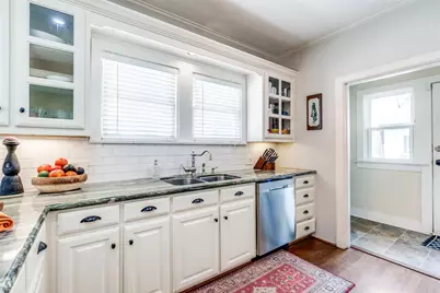 5915 Monticello Avenue, Dallas, TX 75206 - Photo 13