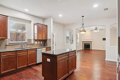 712 Marina Vista Drive, Lewisville, TX 75056 - Photo 9