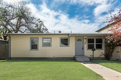 1836 Carver Avenue, Fort Worth, TX 76102 - Photo 1