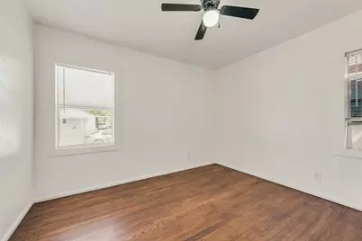 1836 Carver Avenue, Fort Worth, TX 76102 - Photo 11