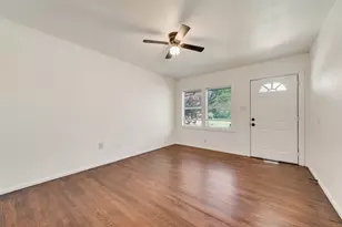 1836 Carver Ave, Fort Worth, TX 76102 - Photo 3