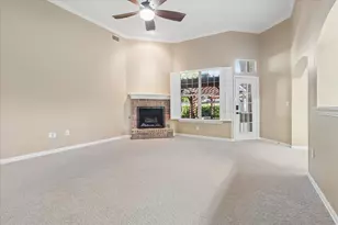 1613 Mayflower Dr, Carrollton, TX 75007 - Photo 7