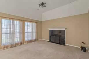 853 Woodridge Cir, DeSoto, TX 75115 - Photo 5