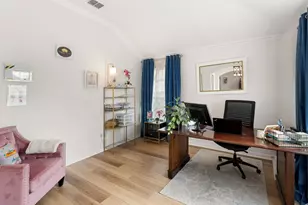 1328 Rawlins Dr, Lancaster, TX 75134 - Photo 5