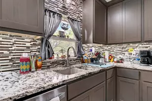 1821 Woodlawn Ave, Corsicana, TX 75110 - Photo 27