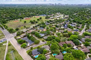 7423 Tangleglen Dr, Dallas, TX 75248 - Photo 39