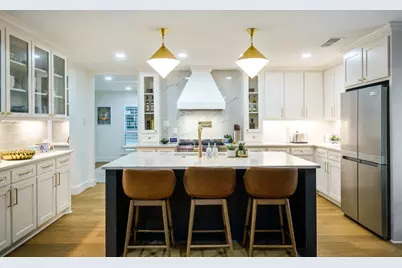 7423 Tangleglen Drive, Dallas, TX 75248 - Photo 11