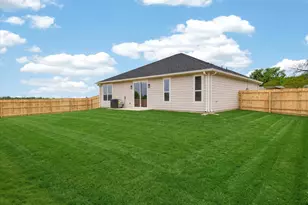 410 Church St, Whitesboro, TX 76273 - Photo 13