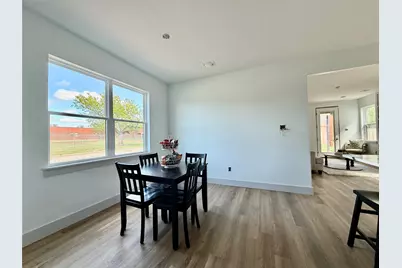 216 SW 13th Street, Mineral Wells, TX 76067 - Photo 9