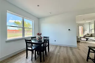 216 SW 13th St, Mineral Wells, TX 76067 - Photo 9