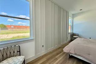 216 SW 13th St, Mineral Wells, TX 76067 - Photo 17