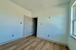 216 SW 13th St, Mineral Wells, TX 76067 - Photo 27