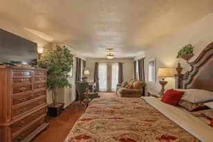 106 Marina View Ct, Weatherford, TX 76087 - Photo 19