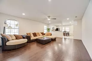 2201 Bradford Pear Dr, Little Elm, TX 75068 - Photo 5