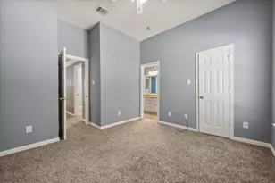 301 Andre Dr, Irving, TX 75063 - Photo 39