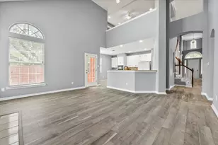 301 Andre Dr, Irving, TX 75063 - Photo 9