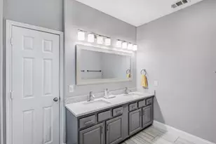 11687 Corsicana Dr, Frisco, TX 75035 - Photo 17