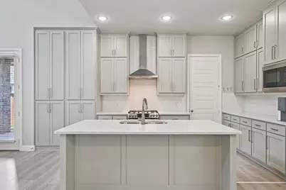 1919 Clinesmith Drive, Farmers Branch, TX 75234 - Photo 11