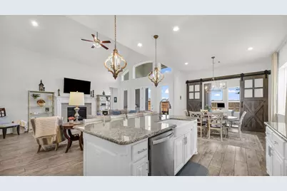 1709 Roundtree Circle E, Fort Worth, TX 76008 - Photo 13